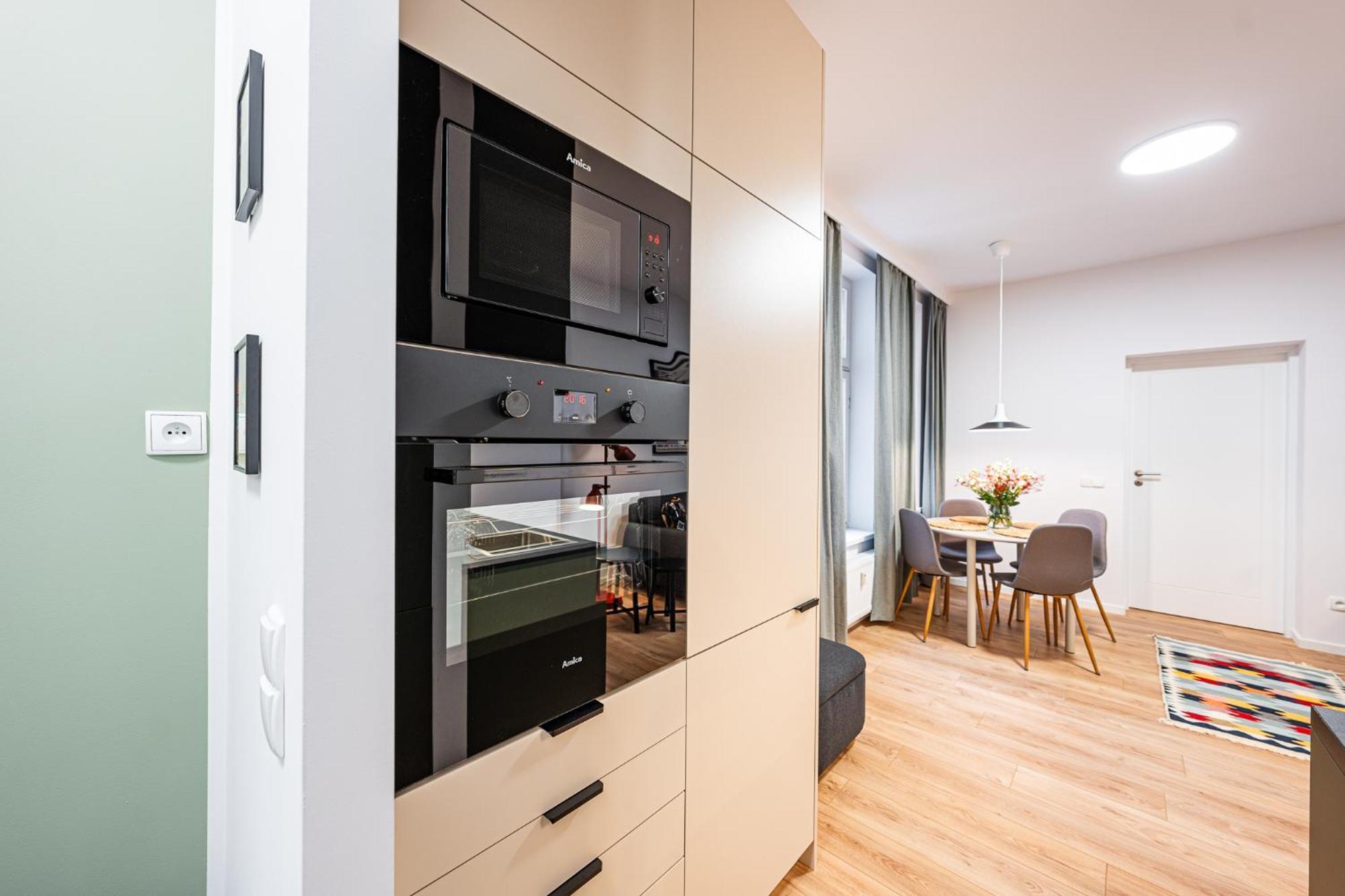 Apartamenty Tespis - Historic House Next To The Cathedral In The City Centre Κατοβίτσε Εξωτερικό φωτογραφία